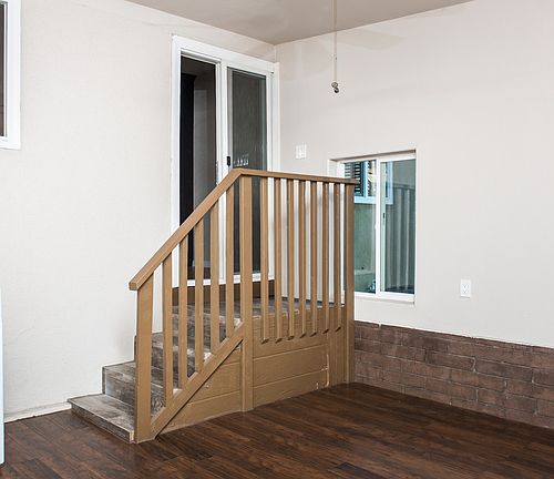5th image of 618 Quail St