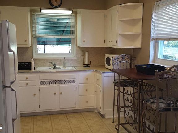 3rd image of 4024 Maricarr Dr