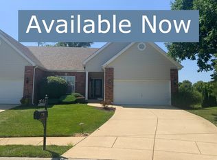 718 Ember Crest Dr, Fairview Heights, IL 62208