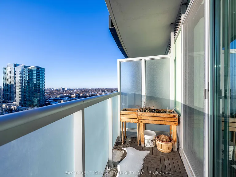 5740 Yonge St #1510 — Photo 12