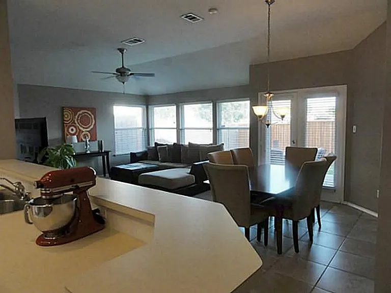 5209 Golden Wheat Ln — Photo 6