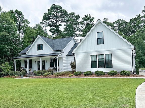 2nd image of 333 Masters Ln