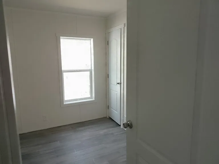 16 Alma Ln — Photo 5