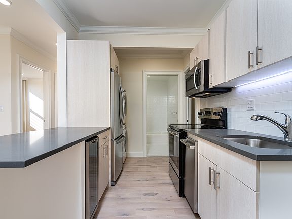 3rd image of 946 Bushwick Ave #207