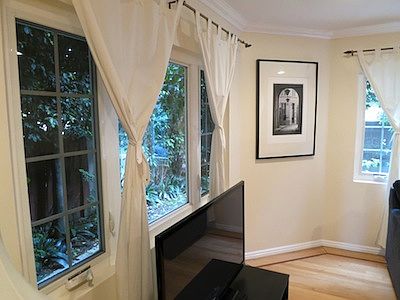 5th image of 1837 Glendon Ave APT 4
