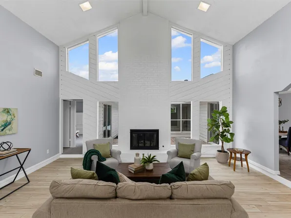 2100 Scarlet Oak Dr, Richardson, TX 75081