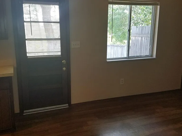 1004 Xenophon St — Photo 8