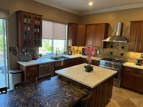 4th image of 3635 Santa Clara Cir