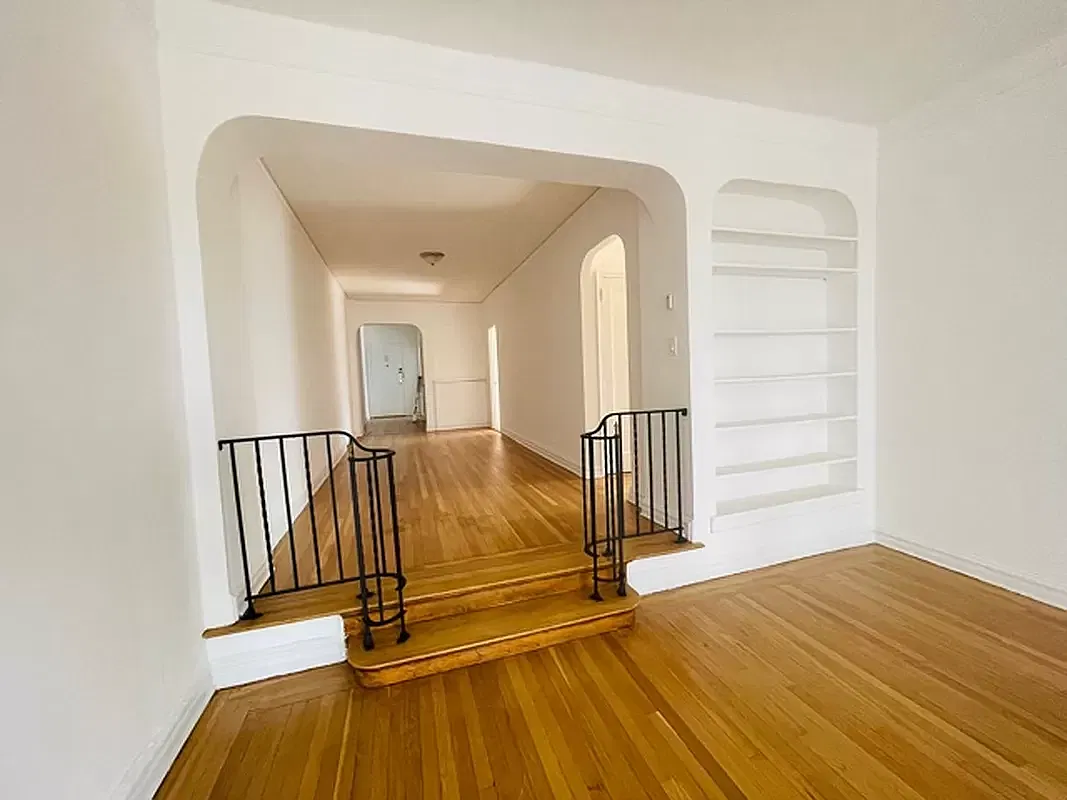 3200 Fairfield Avenue — Photo 4