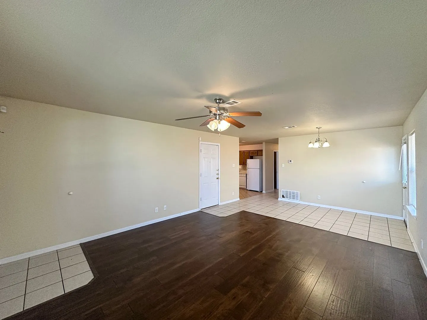 4304 Elms Run Cir — Photo 3