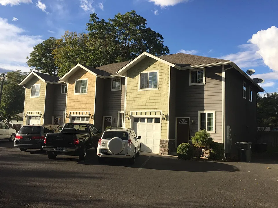 117 NE C St #3