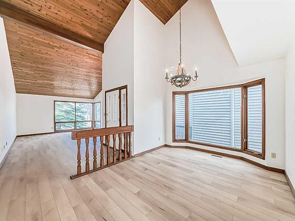 3rd image of 744 E Strathcona Dr SW