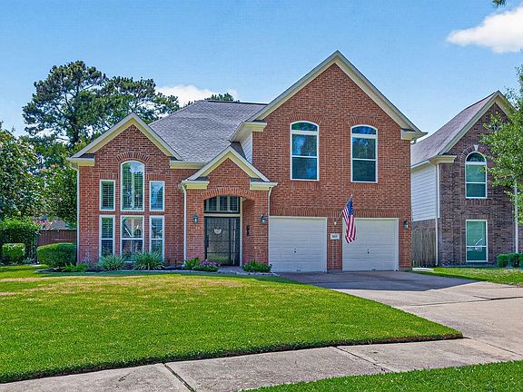 2nd image of 16027 Charterstone Dr