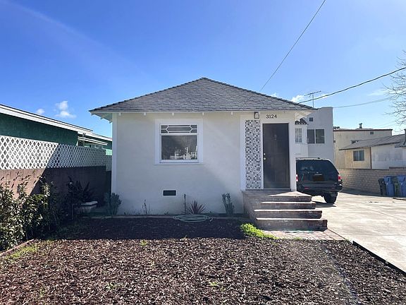 2nd image of 3124 & 3126 S Carolina St #3124
