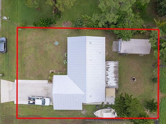 3rd image of 2152 SE Wald Street