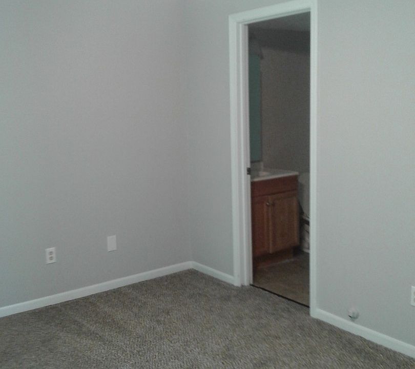 Building Photo 3