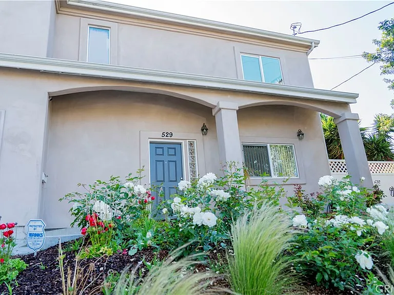 529 S Bandini St — Photo 2