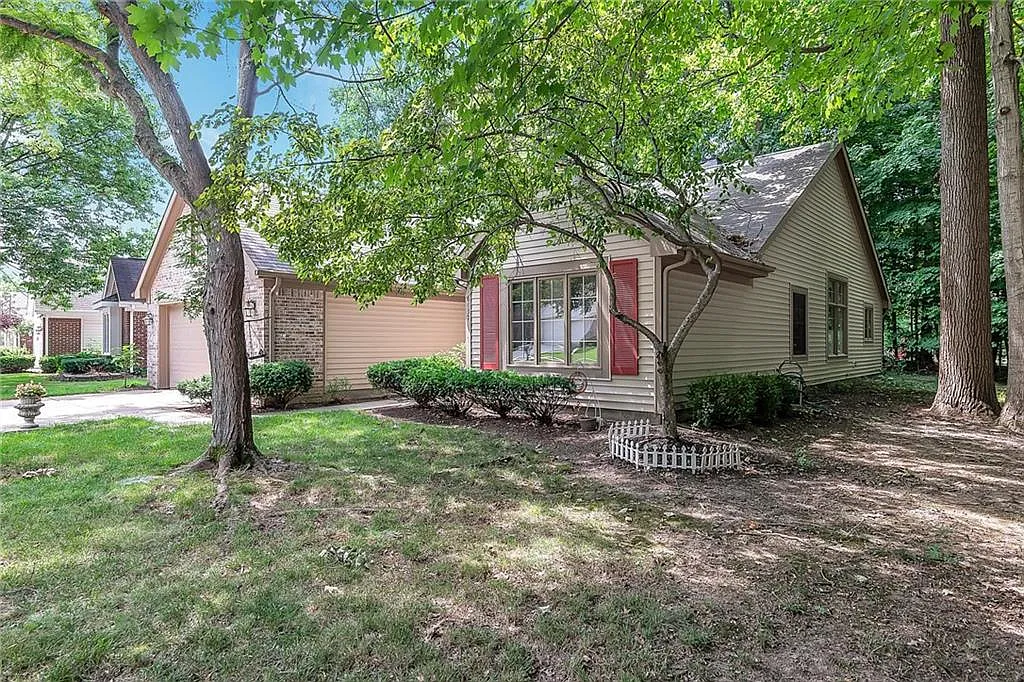 6437 Salem Dr photo 1