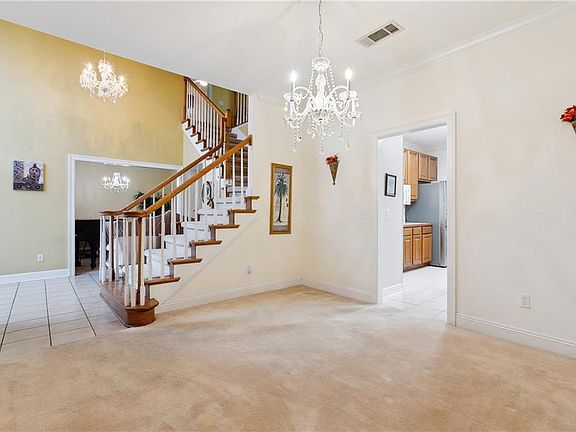 4th image of 4611 Lennox Blvd