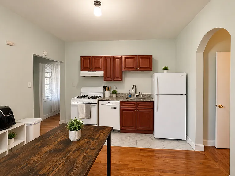 32 Reedsdale St #3 — Photo 10