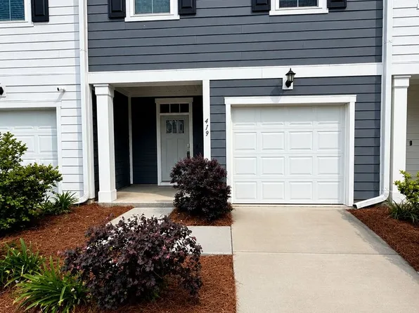 419 Trotters Ln, Moncks Corner, SC 29461