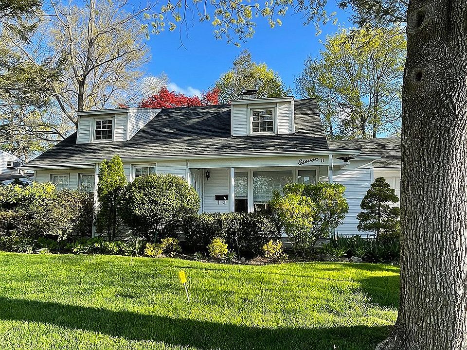 1st image of 11 Wakefield Ave