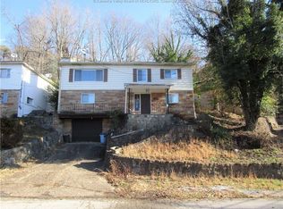 1574 E Woodland Dr, Charleston, WV