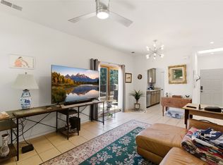 601 W San Mateo Rd APT 202, Santa Fe, NM 87505