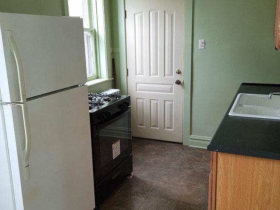 2nd image of 4158 S Rockwell St #1M