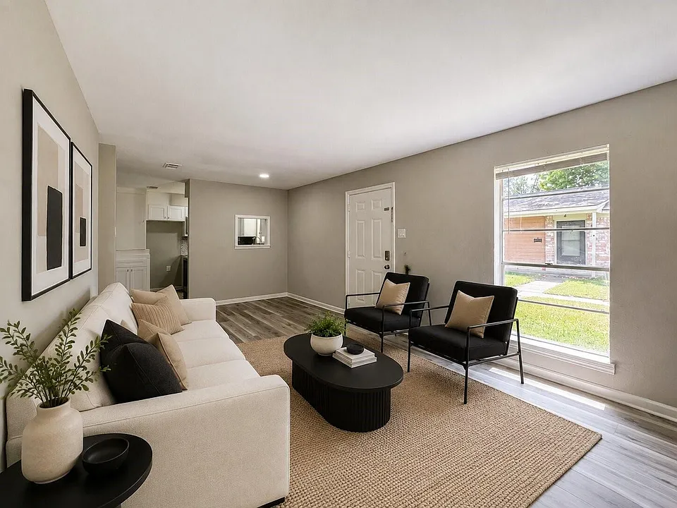 4537 Dakota St #1
