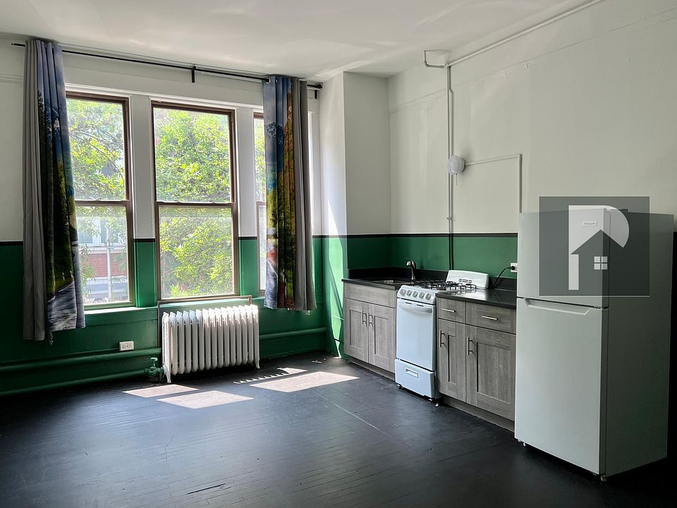 1st image of 241 W North Ave #104