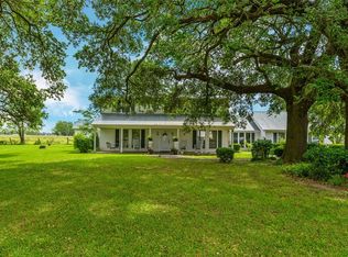 175 Cs Harmon Rd, Hankamer, TX 77560