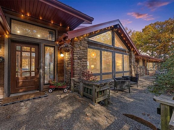 4th image of 17450 Railroad Cut Rd