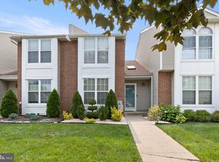 104 Teakwood Ct, Norristown, PA 19401
