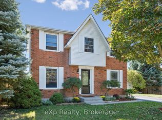 1 Chesterton Ln, Guelph, ON N1E6T1