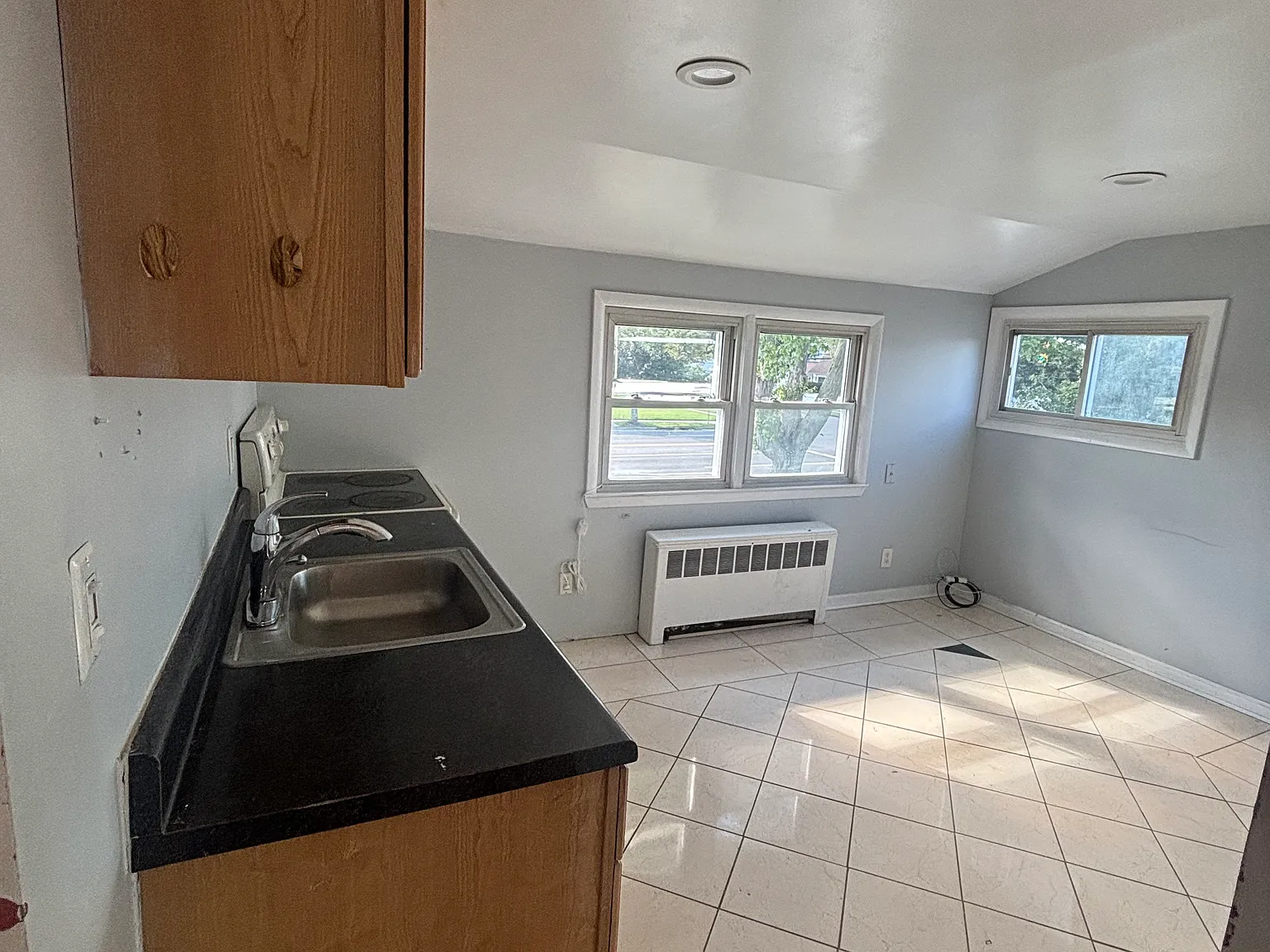 Jerusalem Ave, Levittown — Photo 2