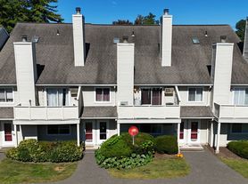 41 Willow Spgs, New Milford, CT