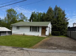 18 W 2nd St, Fredericktown, OH 43019
