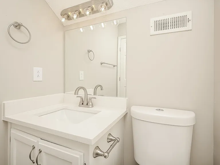 309 Cedar Park Cir — Photo 16