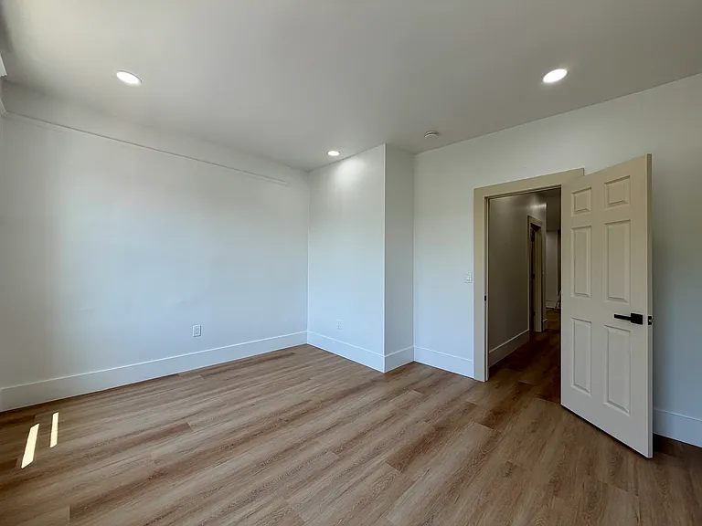57 Tappan St #2L — Photo 11