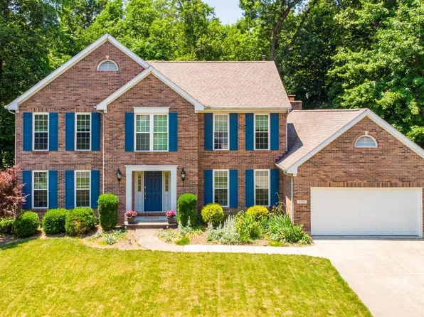 3593 Whitehills Dr, Amelia, OH 45102