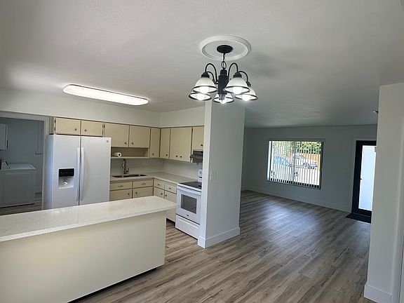 2nd image of 5110 SW 106th Ave