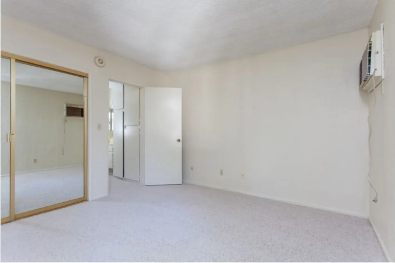 Tarzana Casa — Photo 3