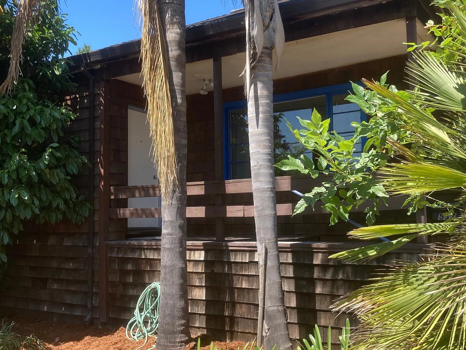 2 bed, 950 sqft, $3,300 — Photo 2