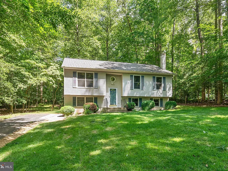 12820 Lake Wilderness Ln — Photo 18