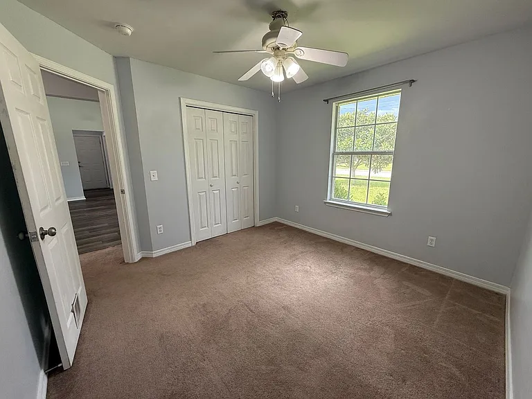 2111 Coral Creek Dr — Photo 17