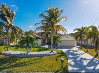 129 NW 32nd Pl, Cape Coral, FL 33993