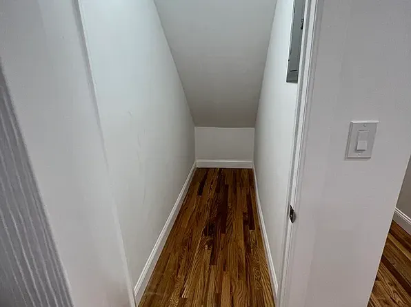 274 41st Street image 7 of 12