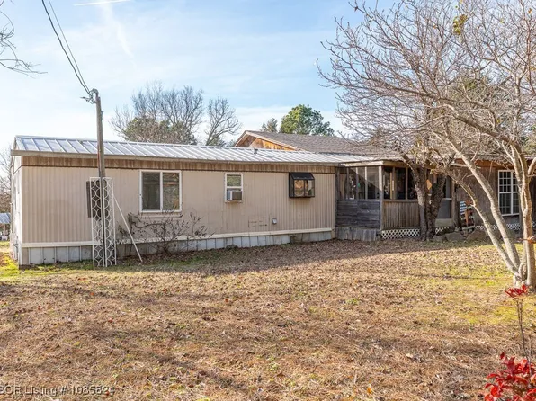 5400 Wildwood Rd, Van Buren, AR 72956
