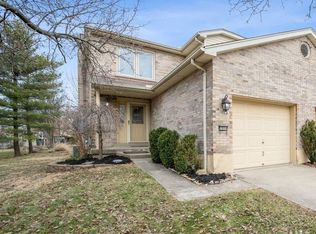 5904 Calmhaven Dr, Cincinnati, OH 45248